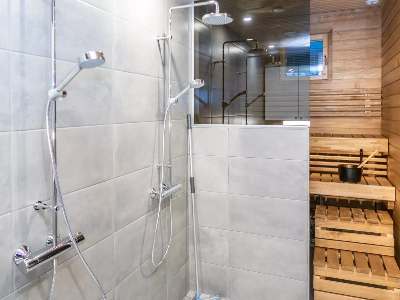 Saukonpesä b-Binnen