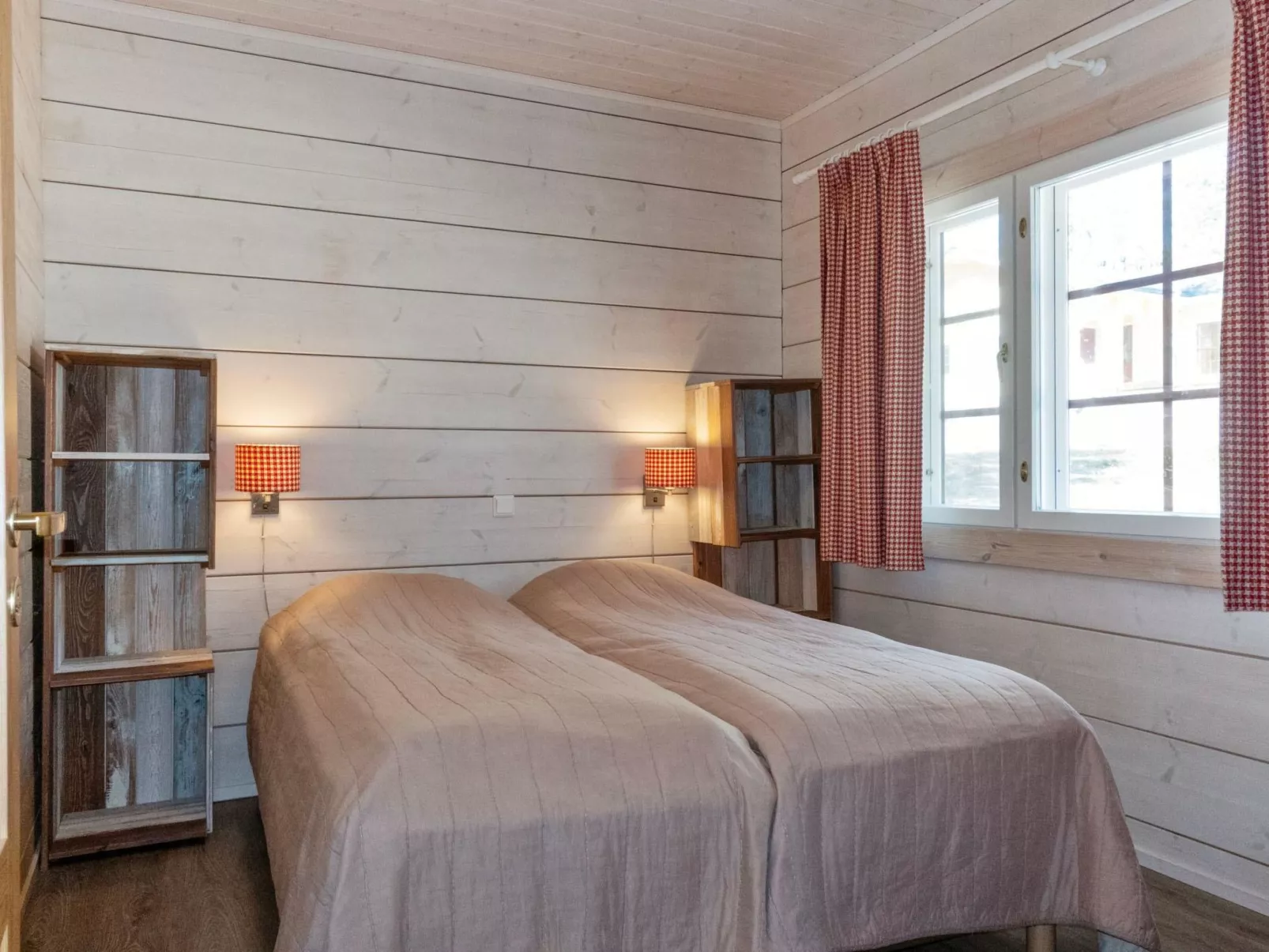 Hampus holiday home-Binnen