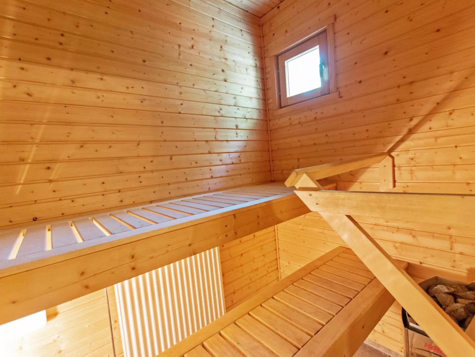 Casa rantapirtti-Binnen