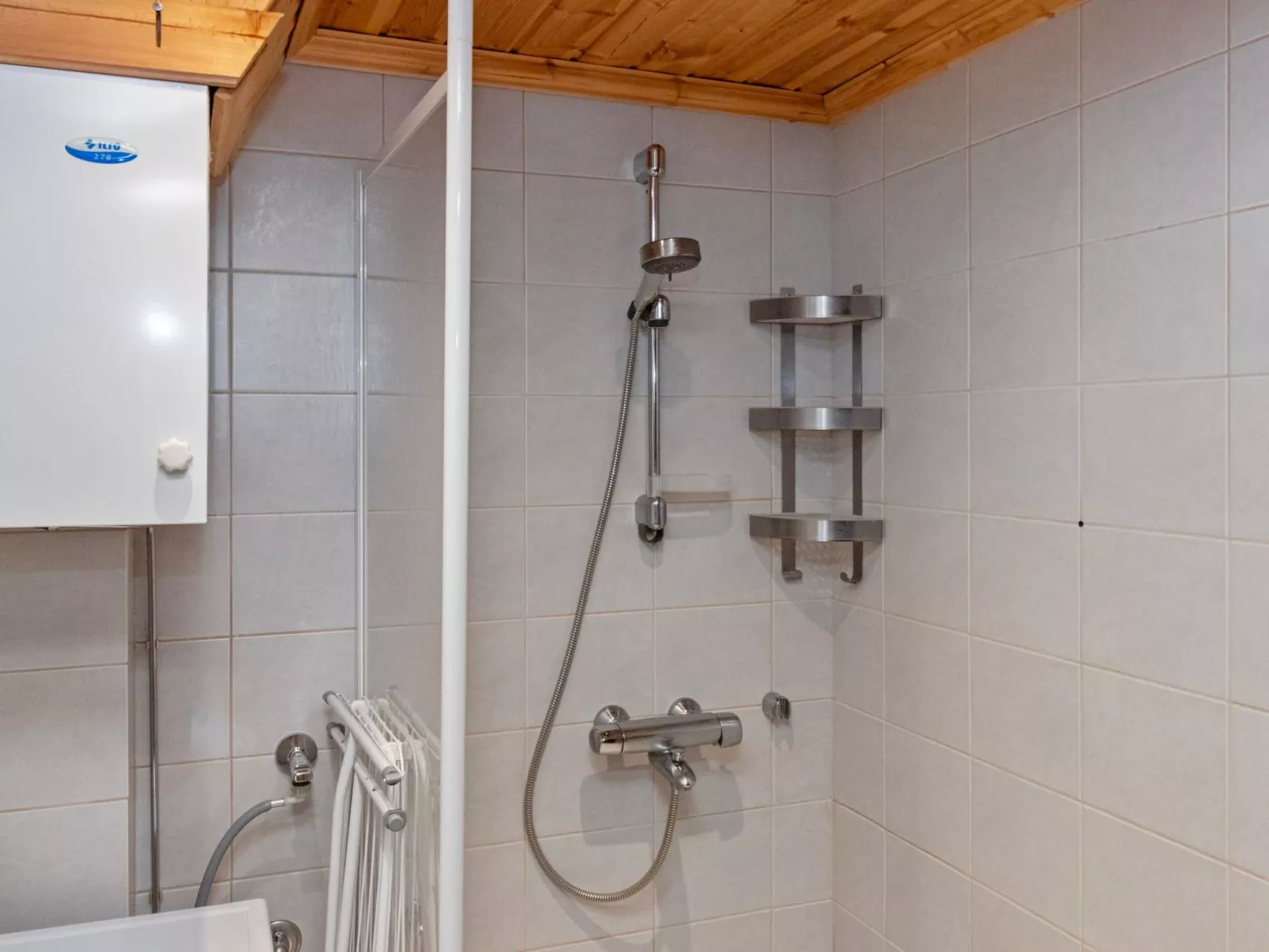 Tintin mökki-Binnen