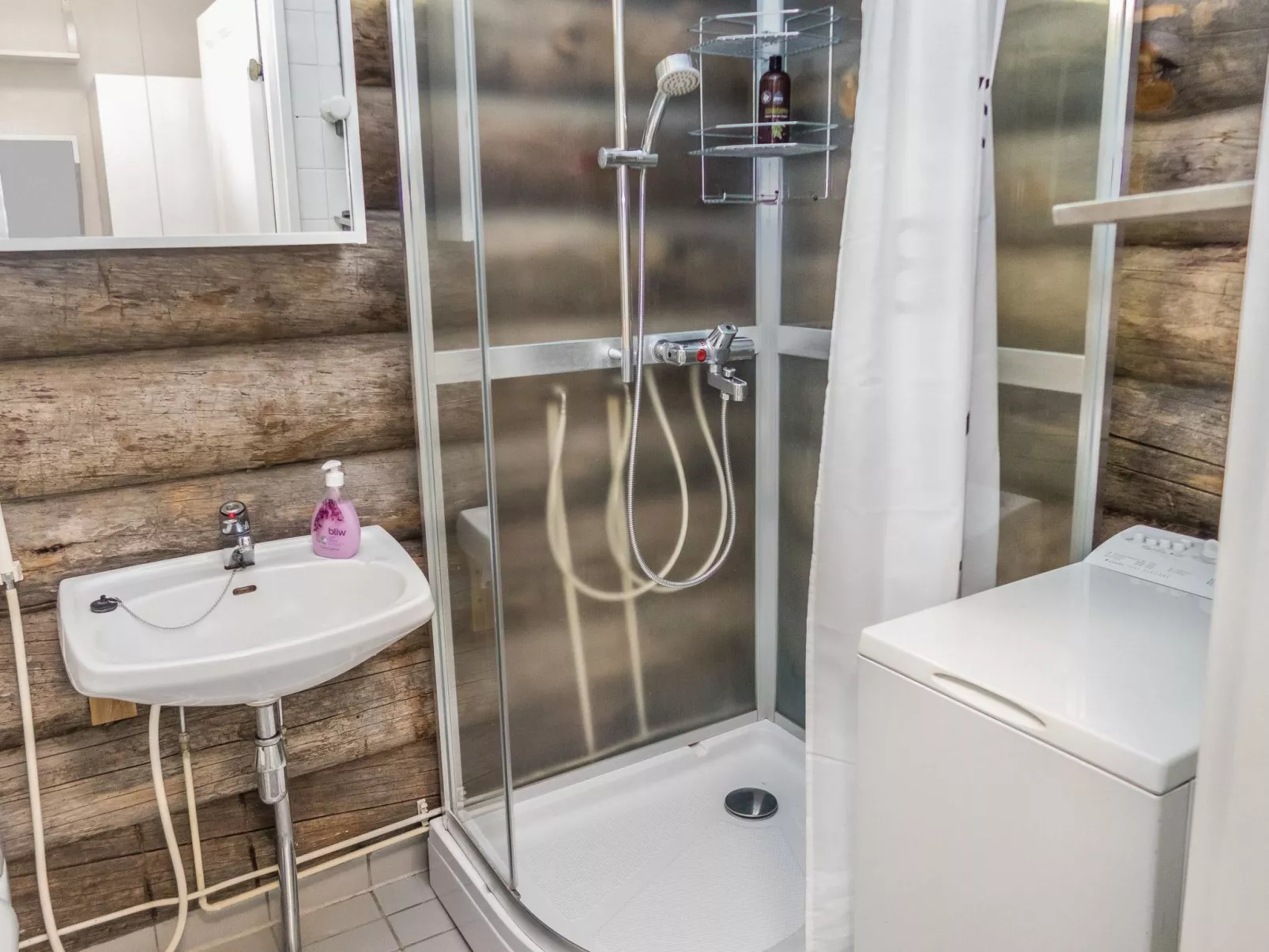 Revonaapa b13-Binnen