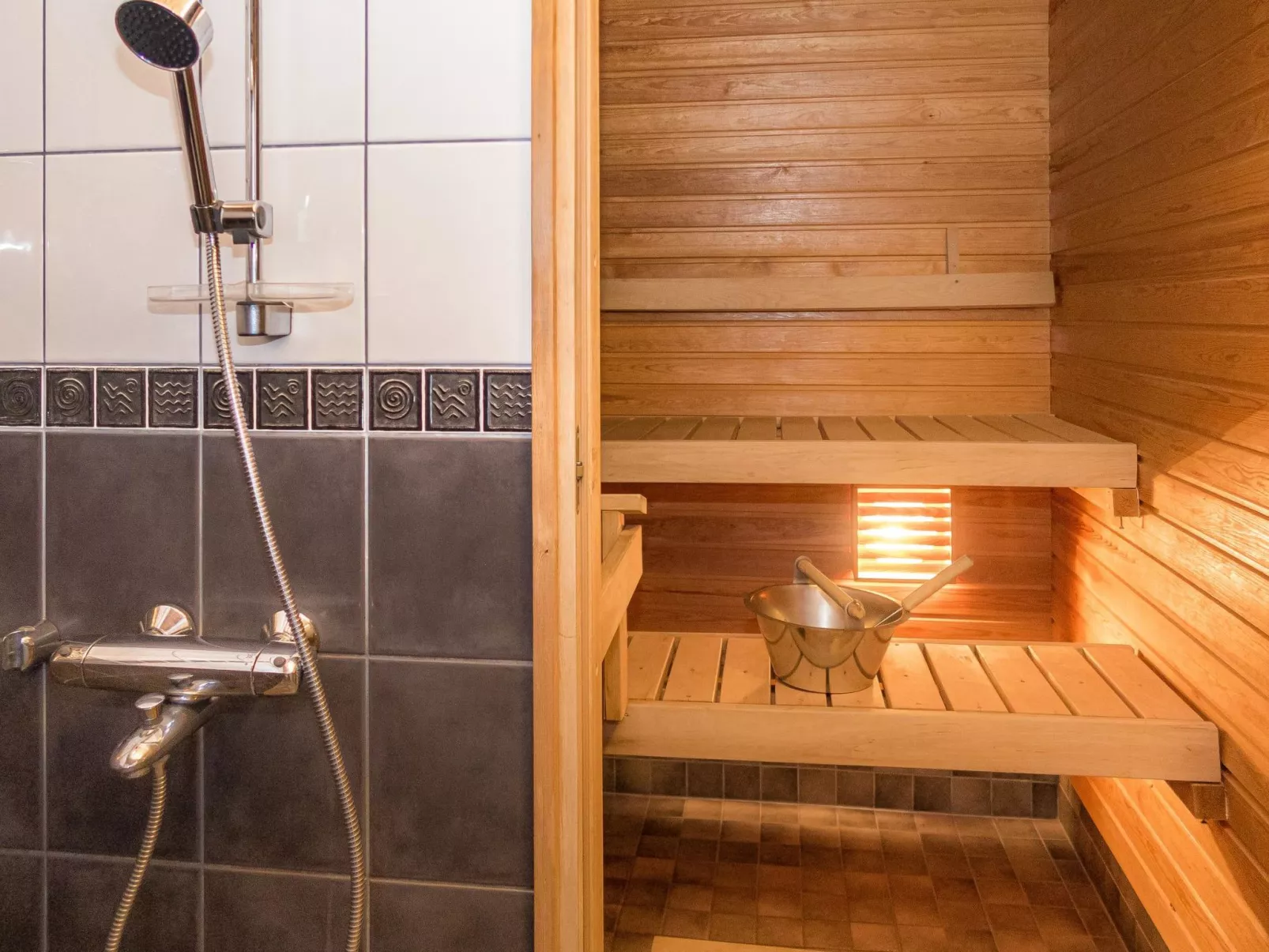 Rukan lepolinna b-Binnen