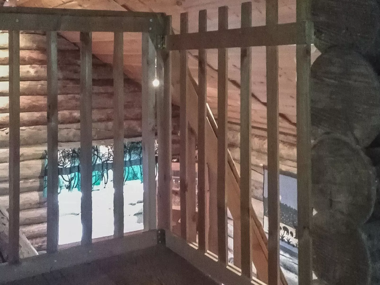 Honkapirtti, vuotunki-Binnen