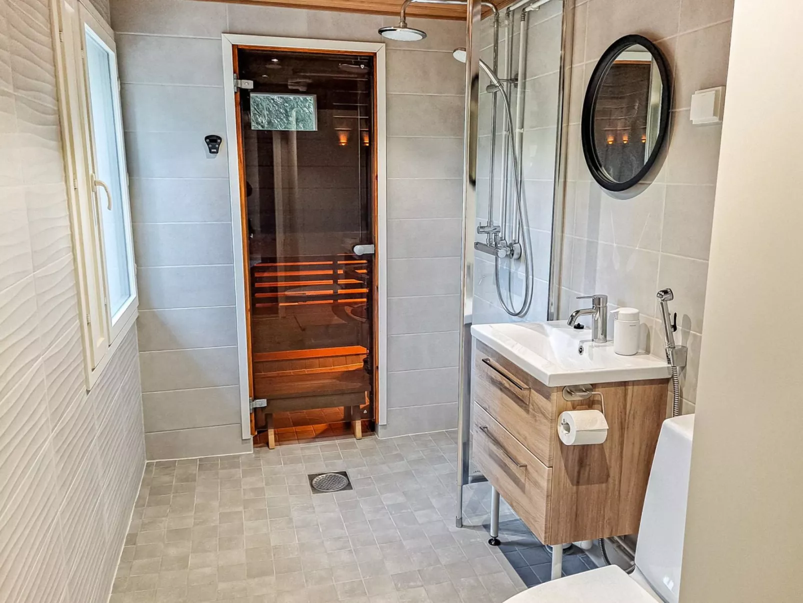 Pajalan piilopirtti-Binnen