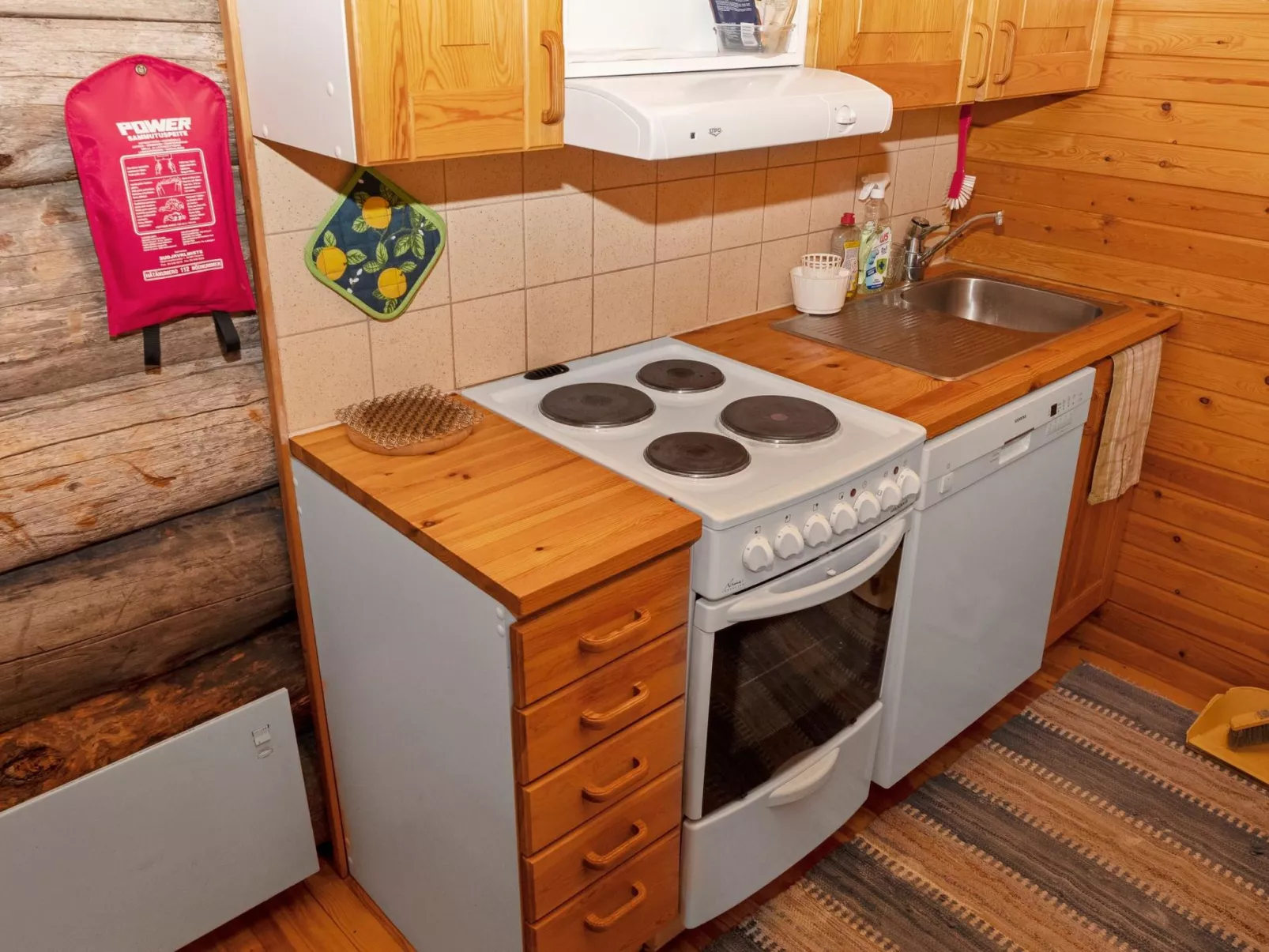 Villihanhi 7b-Binnen