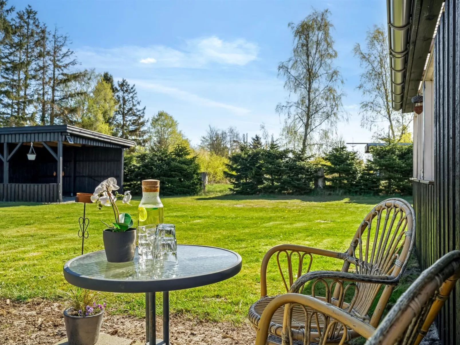 "Yaris" -  from the sea-Buiten