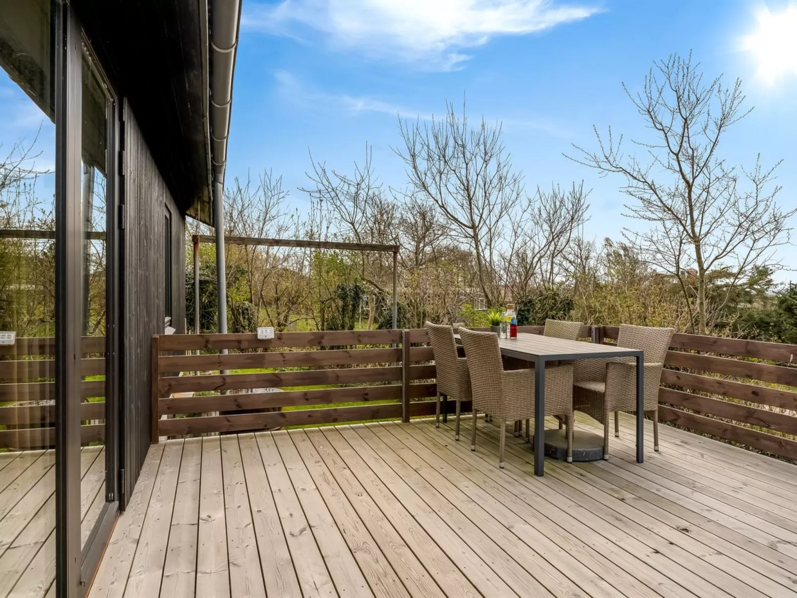 "Lenya" - 300m to the fjord-Buiten