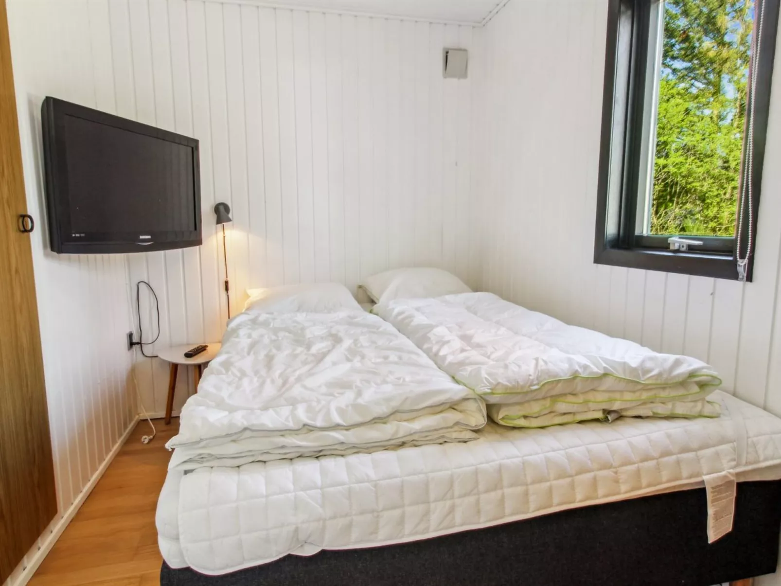 "Alia" - 30km from the sea-Binnen