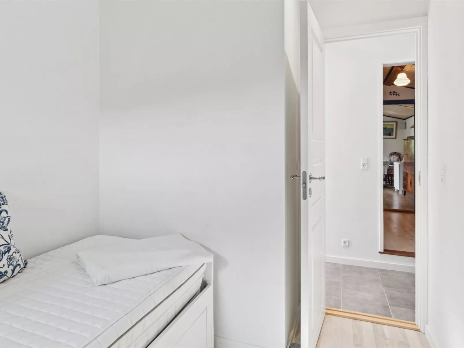 "Alfa" - 350m from the sea-Binnen