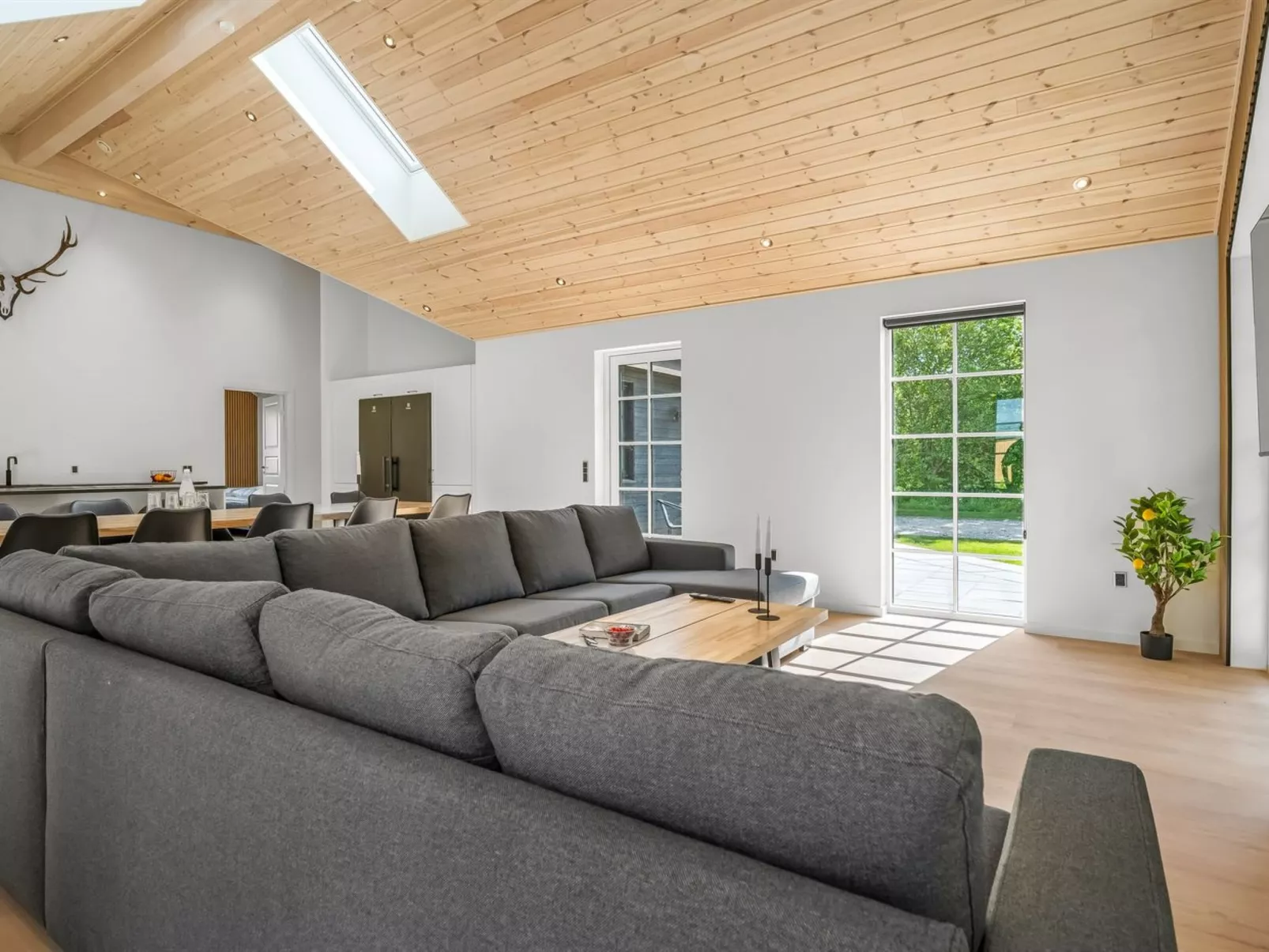 "Osa" -  from the sea-Binnen