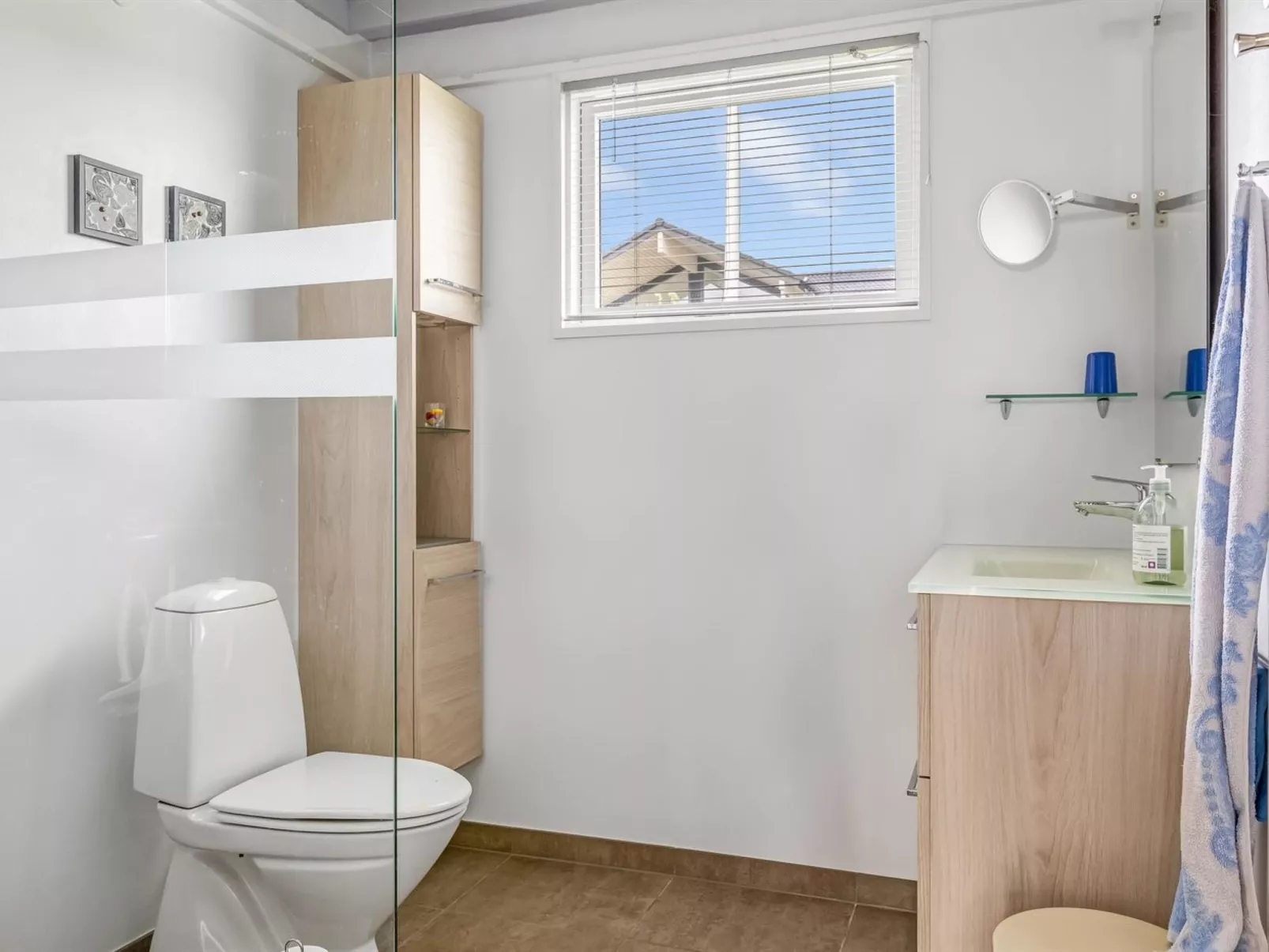 "Nielsine" - 250m from the sea-Binnen