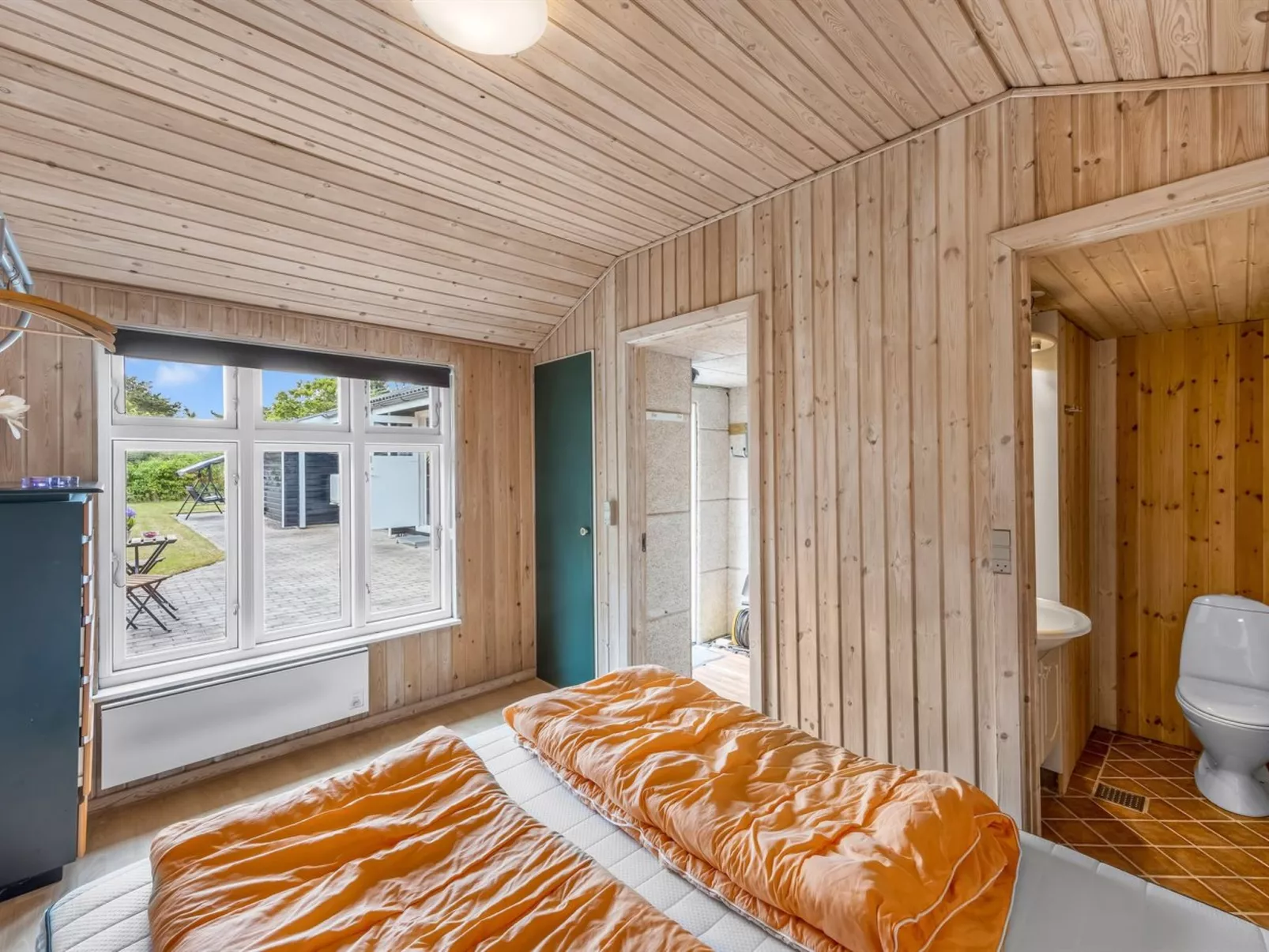 "Blesse" - 500m to the fjord-Binnen