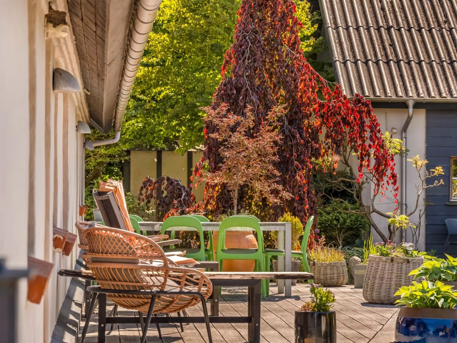 "Elia" - 5km to the fjord-Buiten