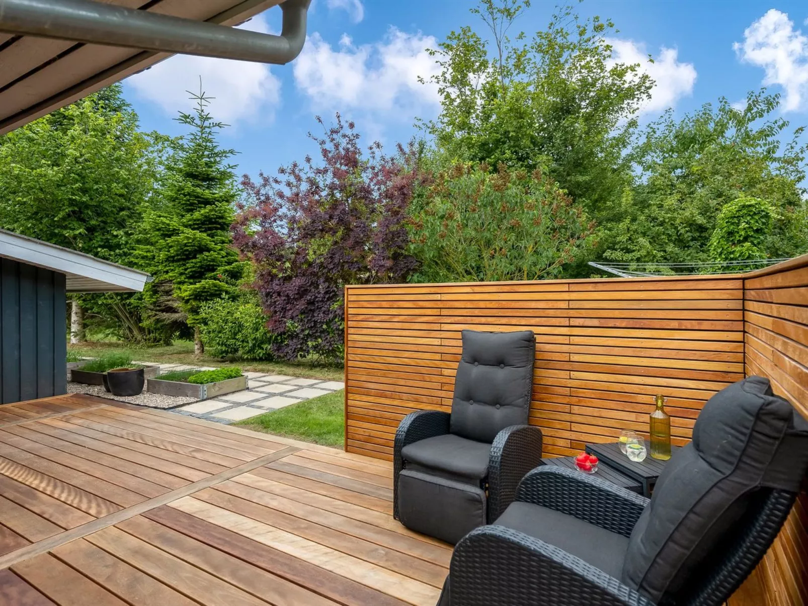 "Ellie" - 500m from the sea-Buiten