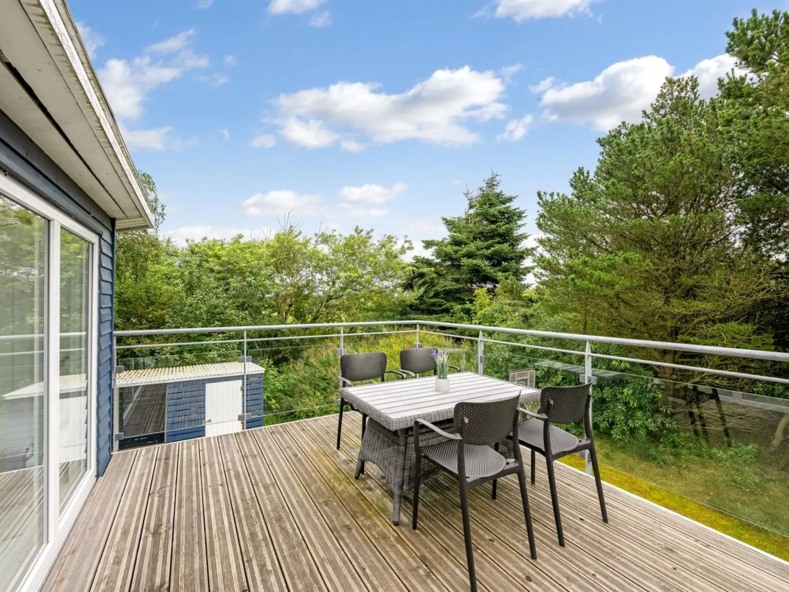 "Sami" - 600m to the fjord-Buiten