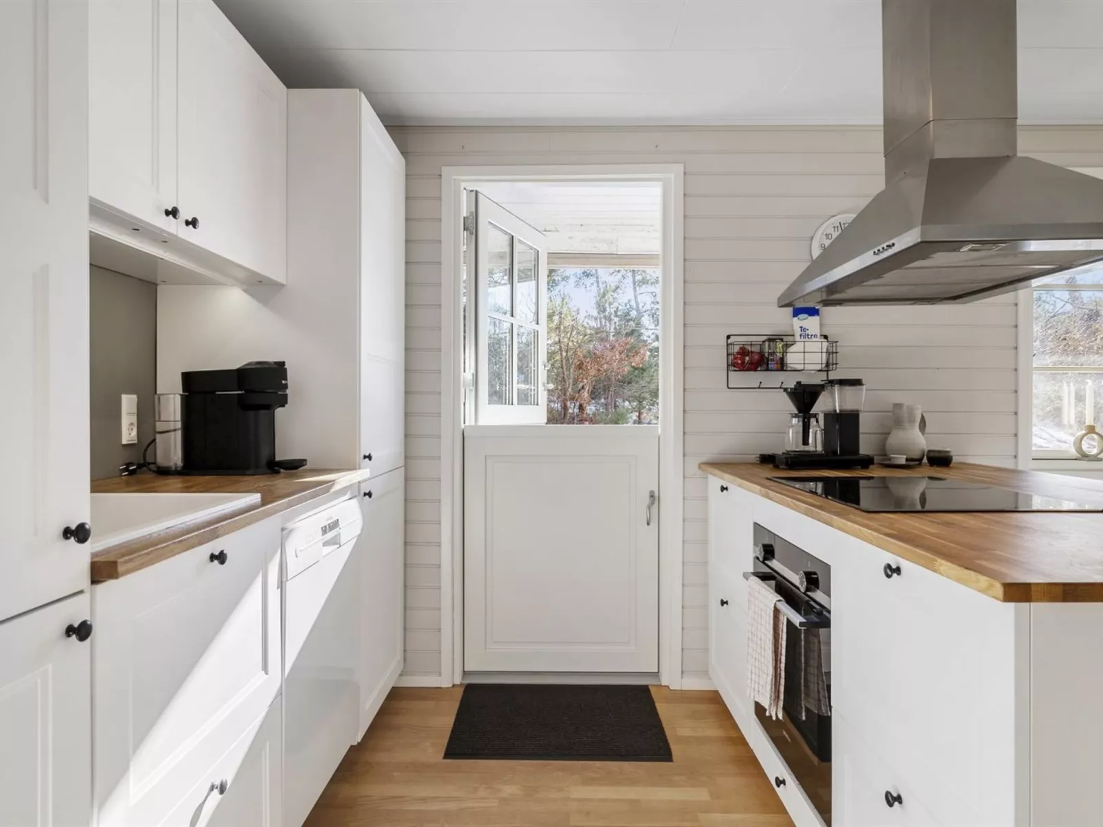 "Marja" - 350m from the sea-Binnen