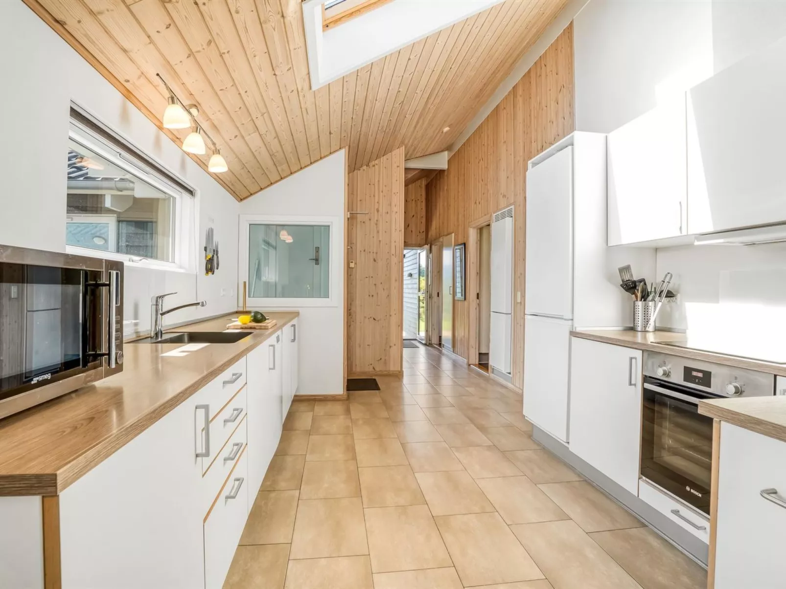 "Jurgis" - 900m from the sea-Binnen