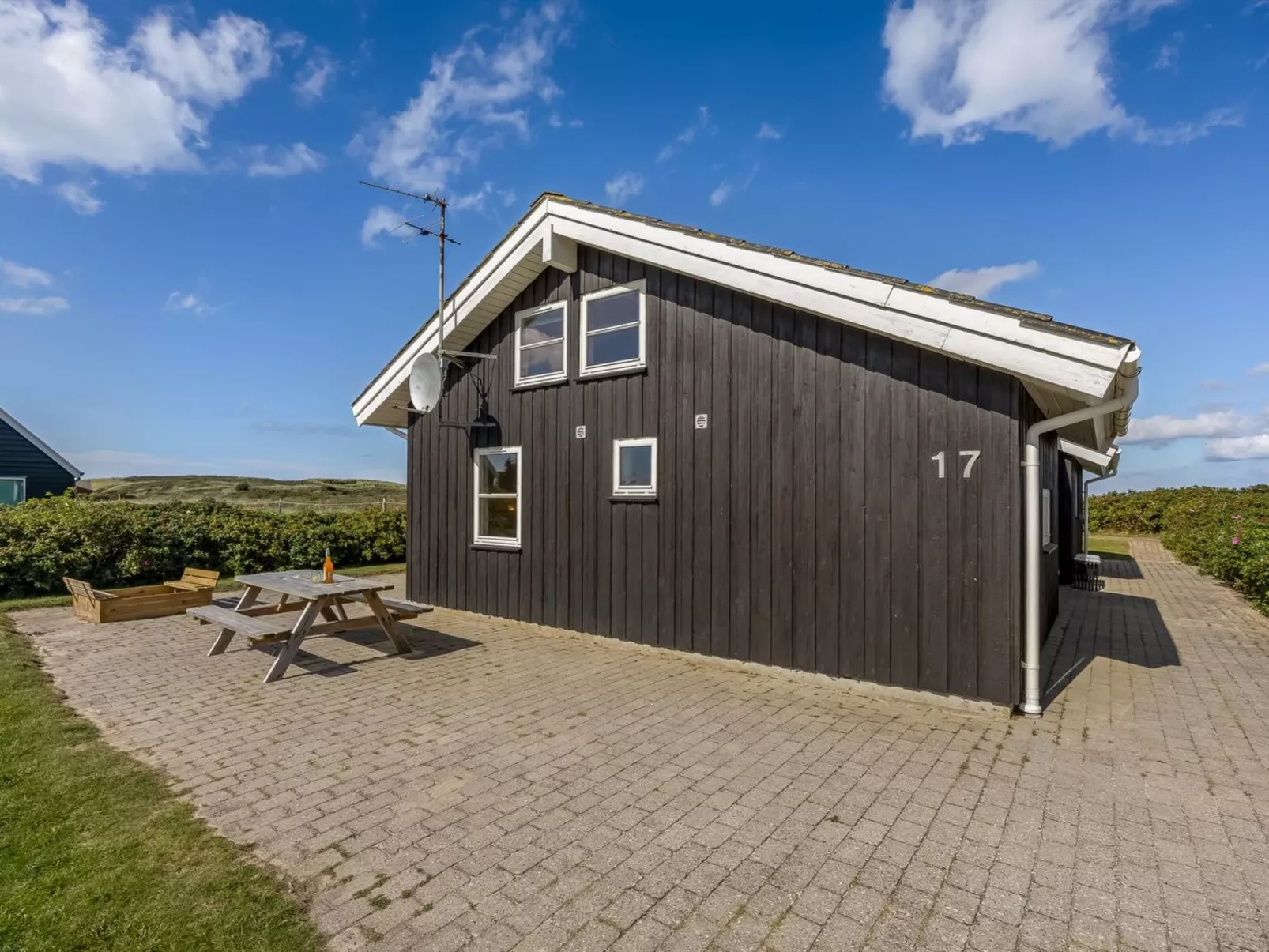 "Aiana" - 300m from the sea-Buiten