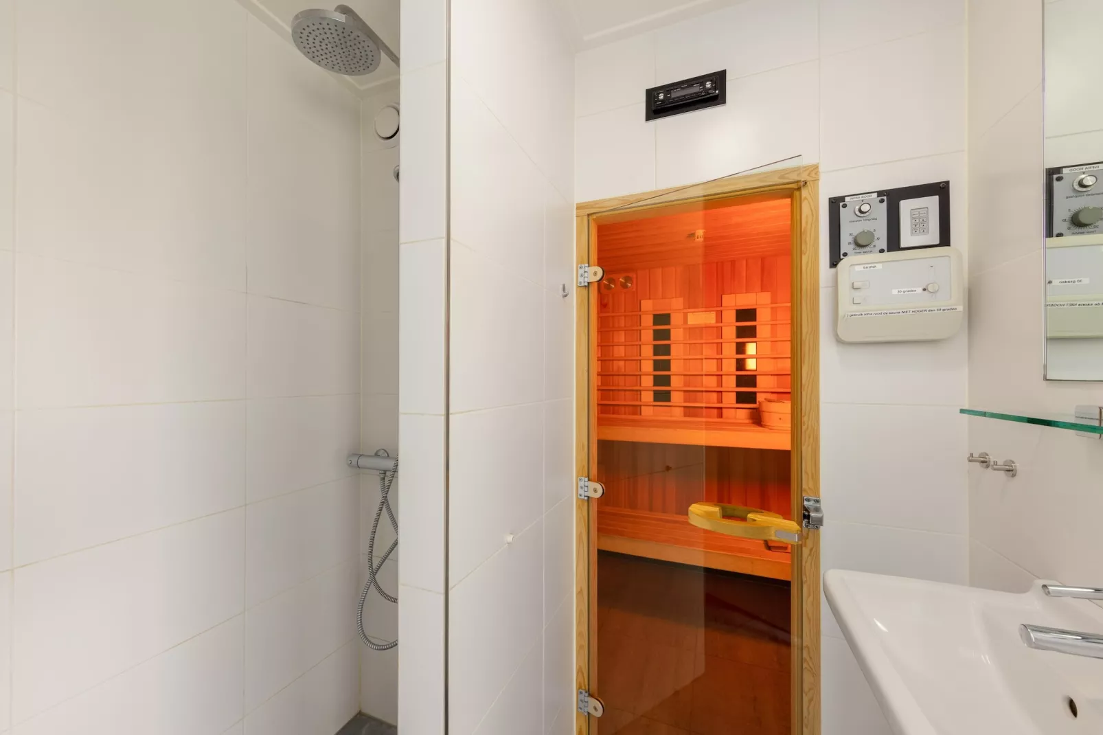 Buitenplaats It Wiid 9 - Badkamer