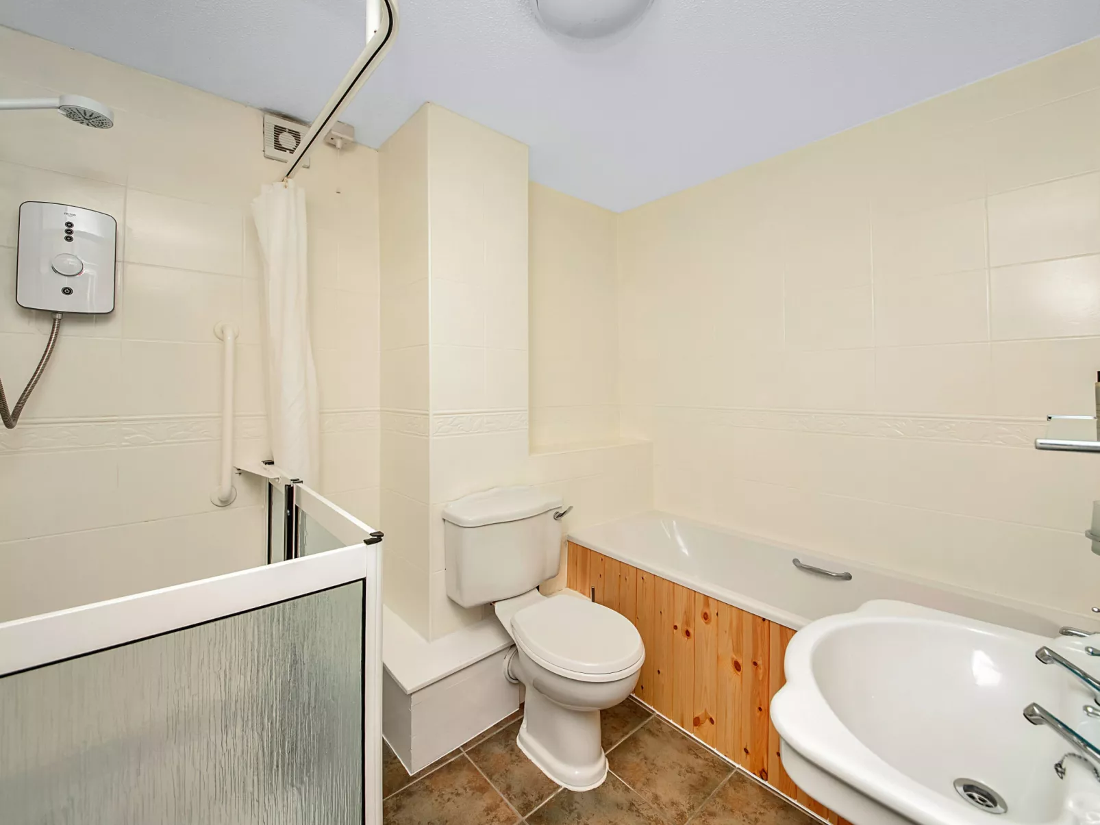 Kilburn Hall Apt-Binnen