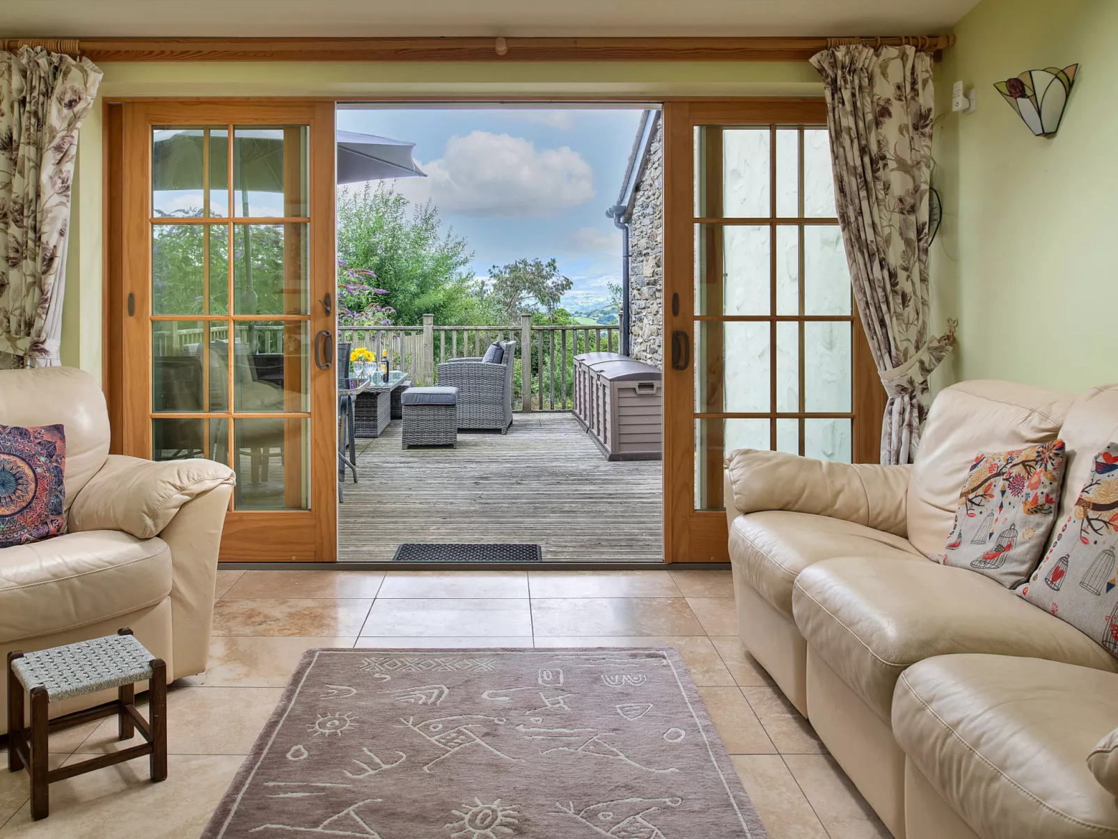 Buzzards View-Binnen