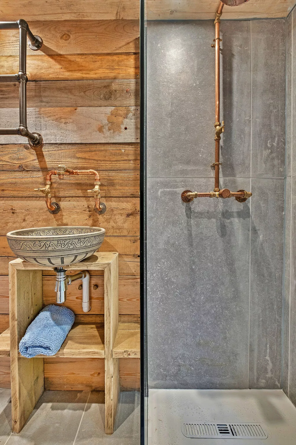 Cosagach Falls Cabin-Binnen