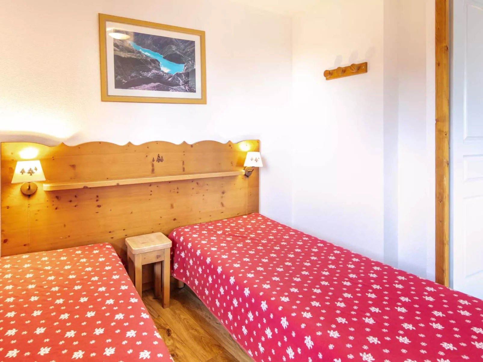 V du Bachat Asters B-Binnen