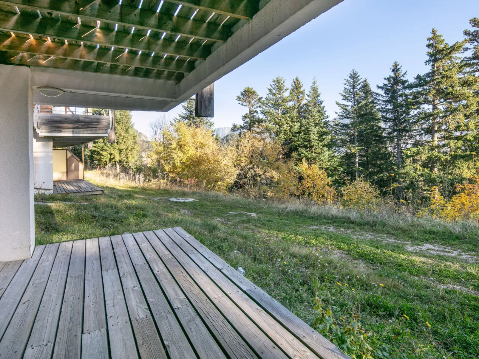 V. DU BACHAT AROLLES B-Buiten