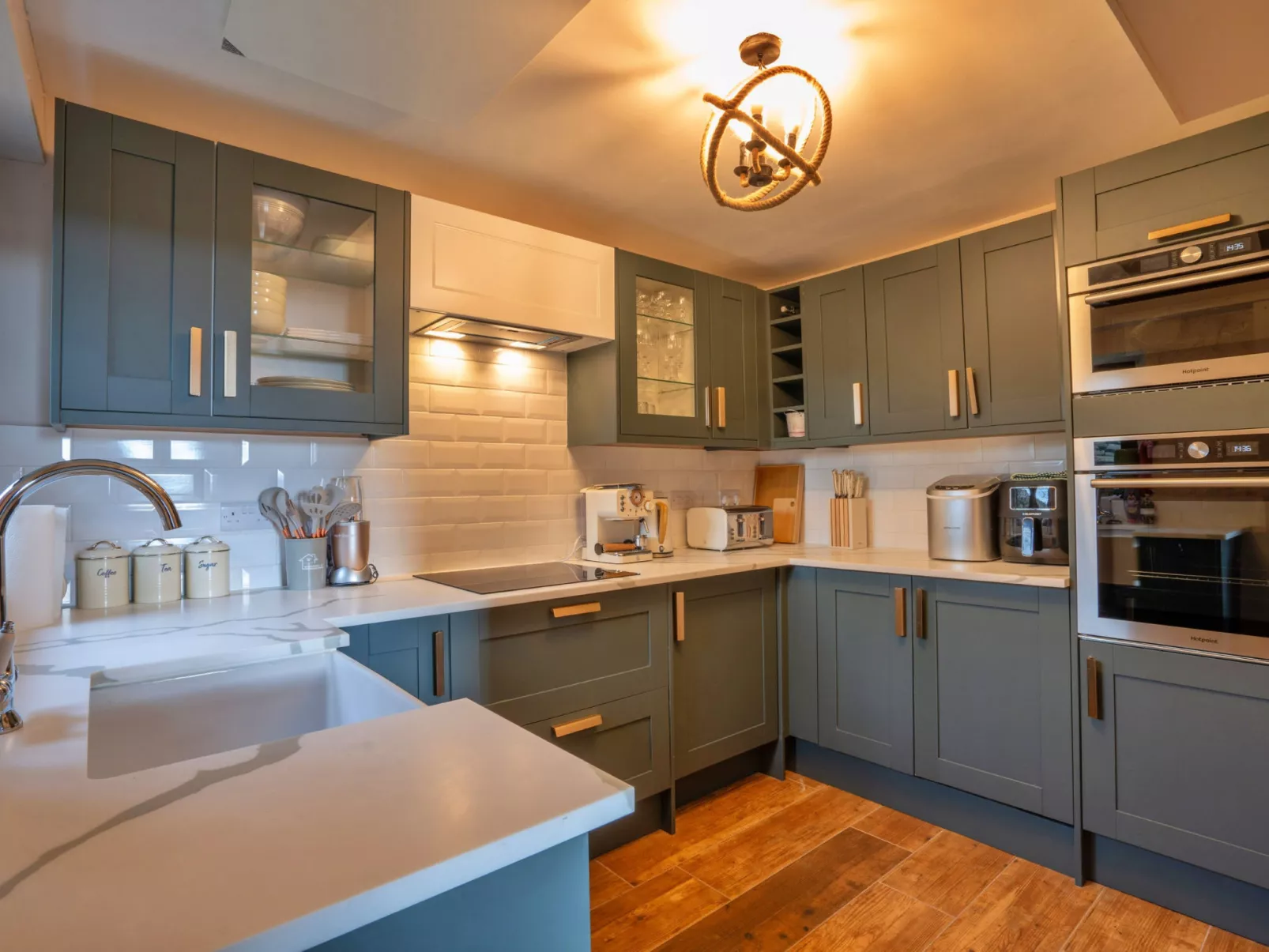 Blackclough Farmhouse at Blackclough Farm-Binnen