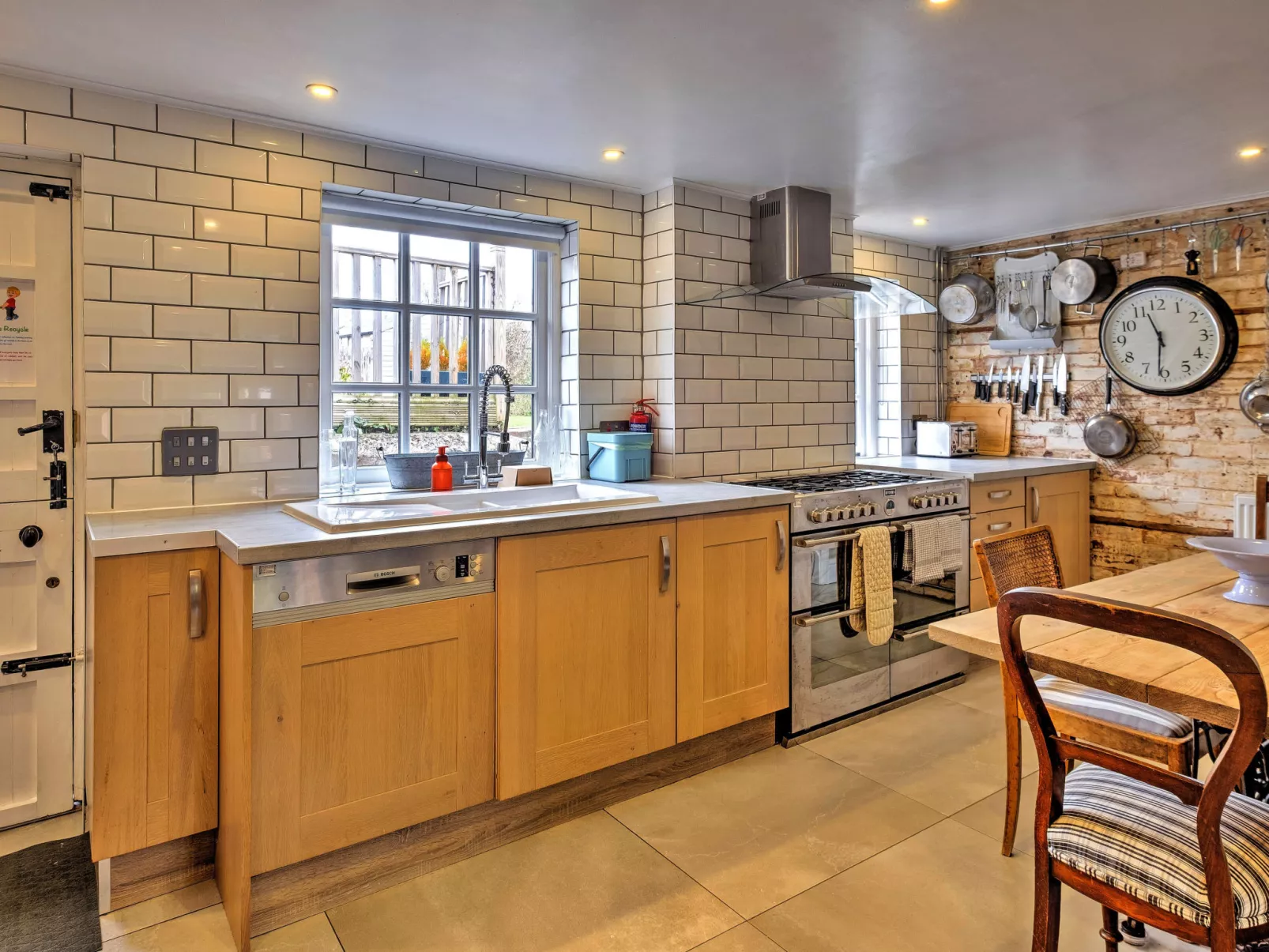 3 Elm Cottage-Binnen