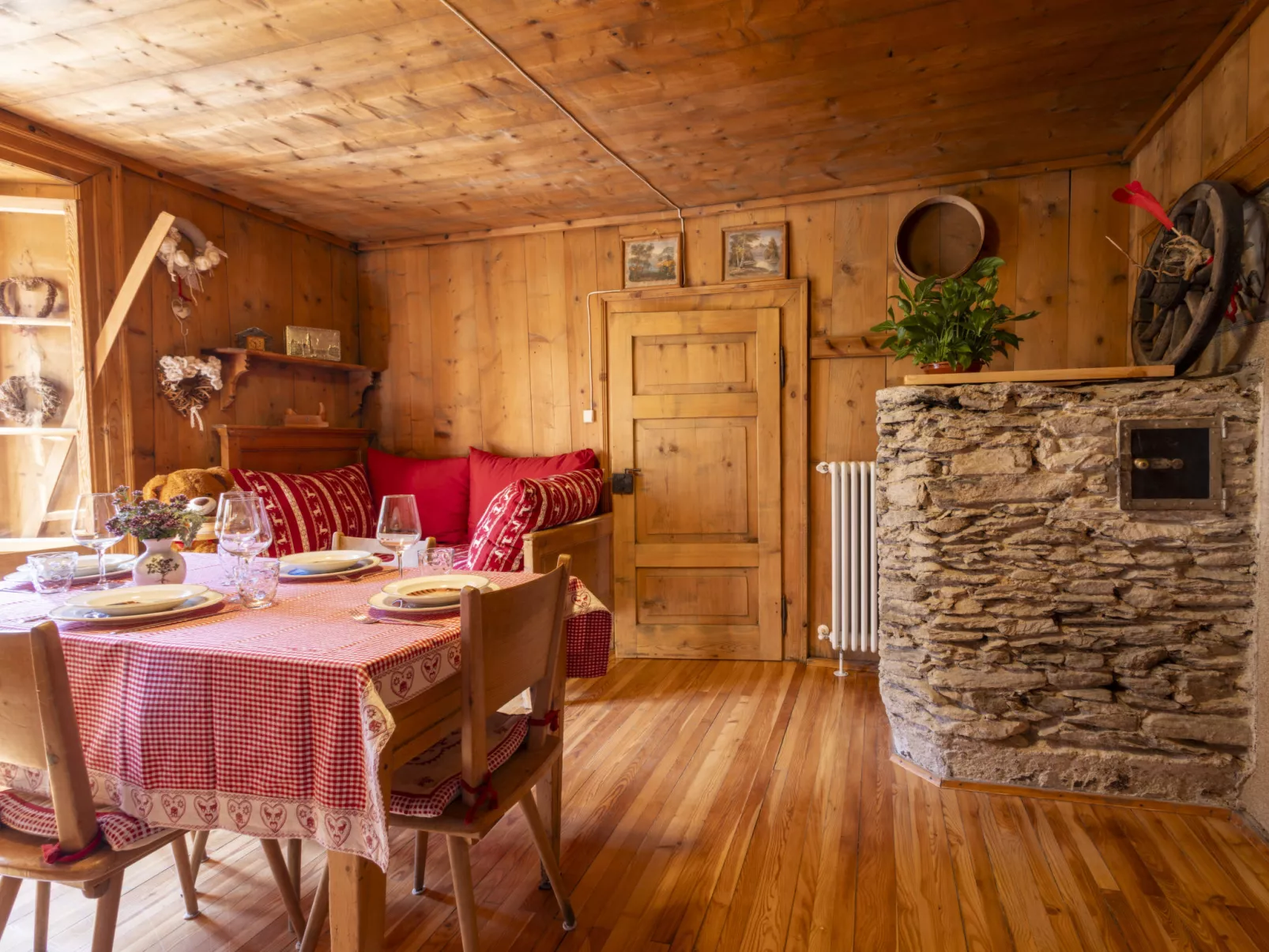 Pozzaglio Mountain Home-Binnen