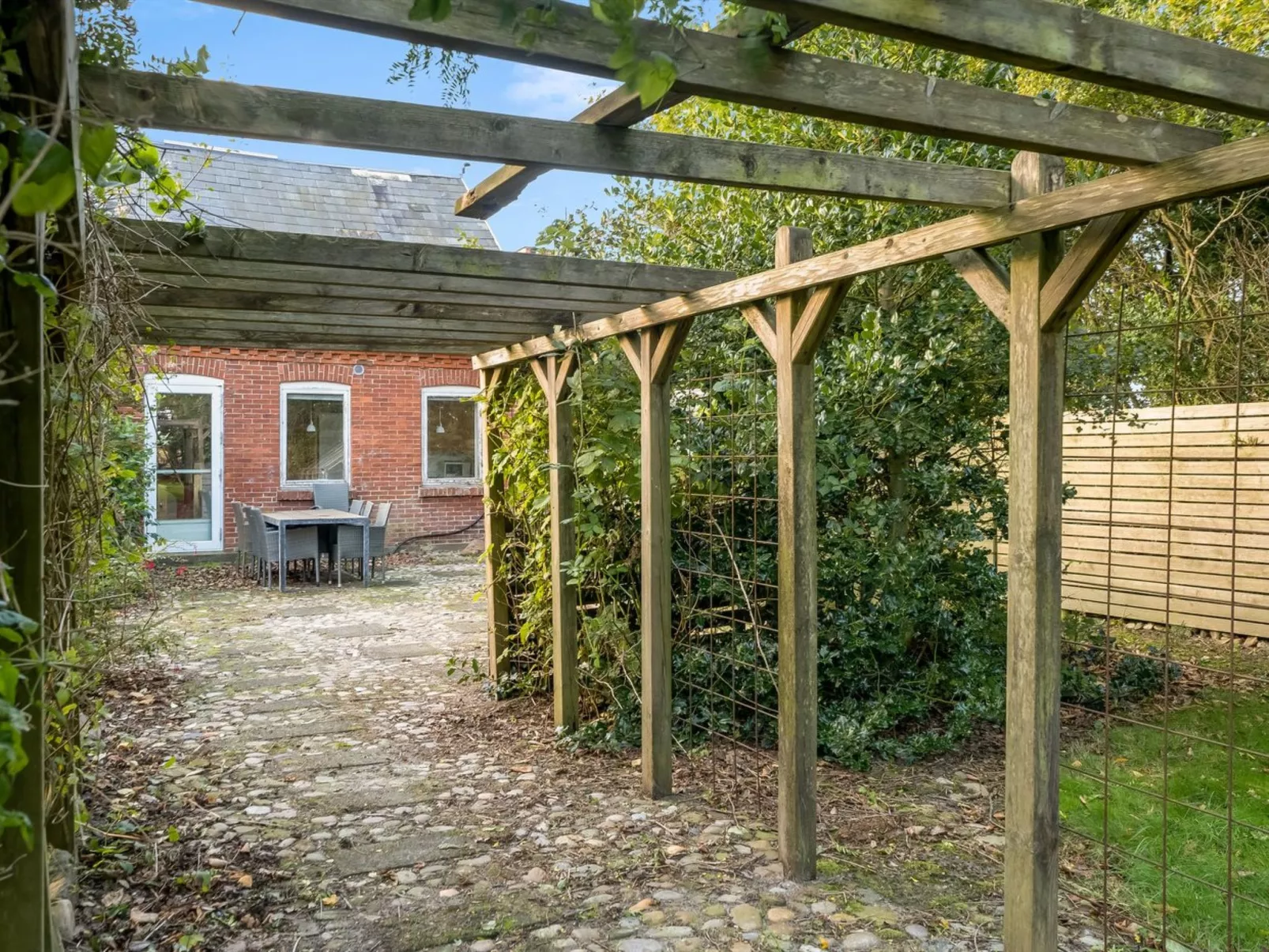 "Nette" - 2km to the fjord-Buiten