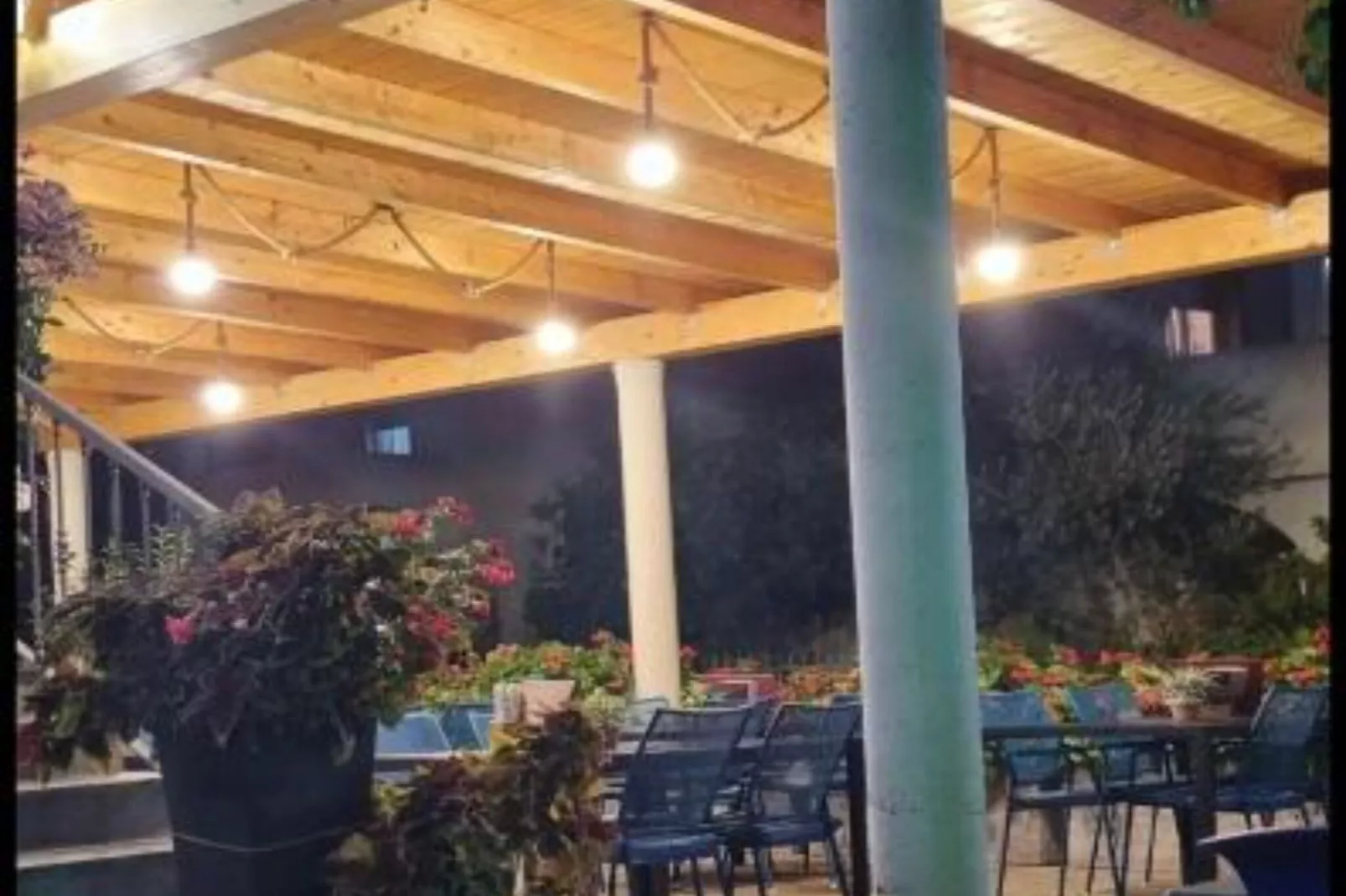 Peaceful Apartments With Style - One Bedroom Apartment-Buitenlucht