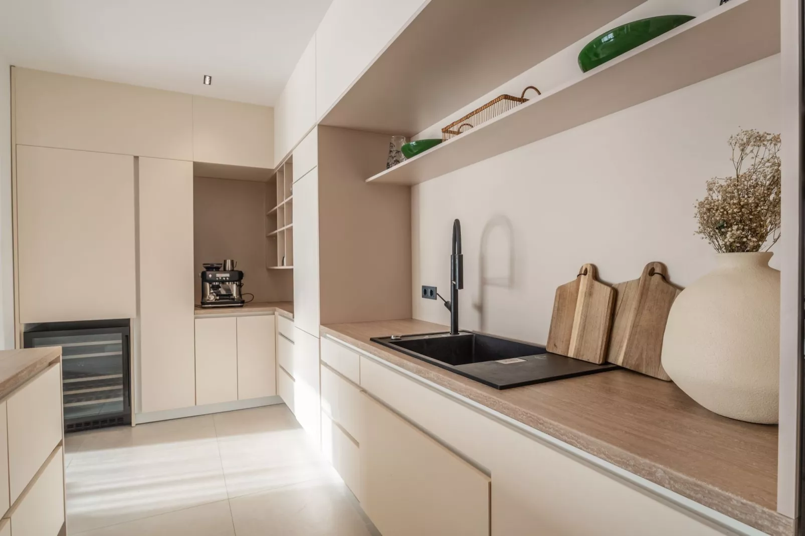 Villa Freedom - Five Bedroom House with Balcony-Keuken