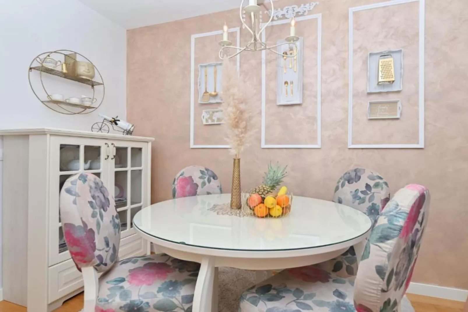 Apartment Hani 2 - Two Bedroom Apartment With Balcony And Sea View-Eetkamer