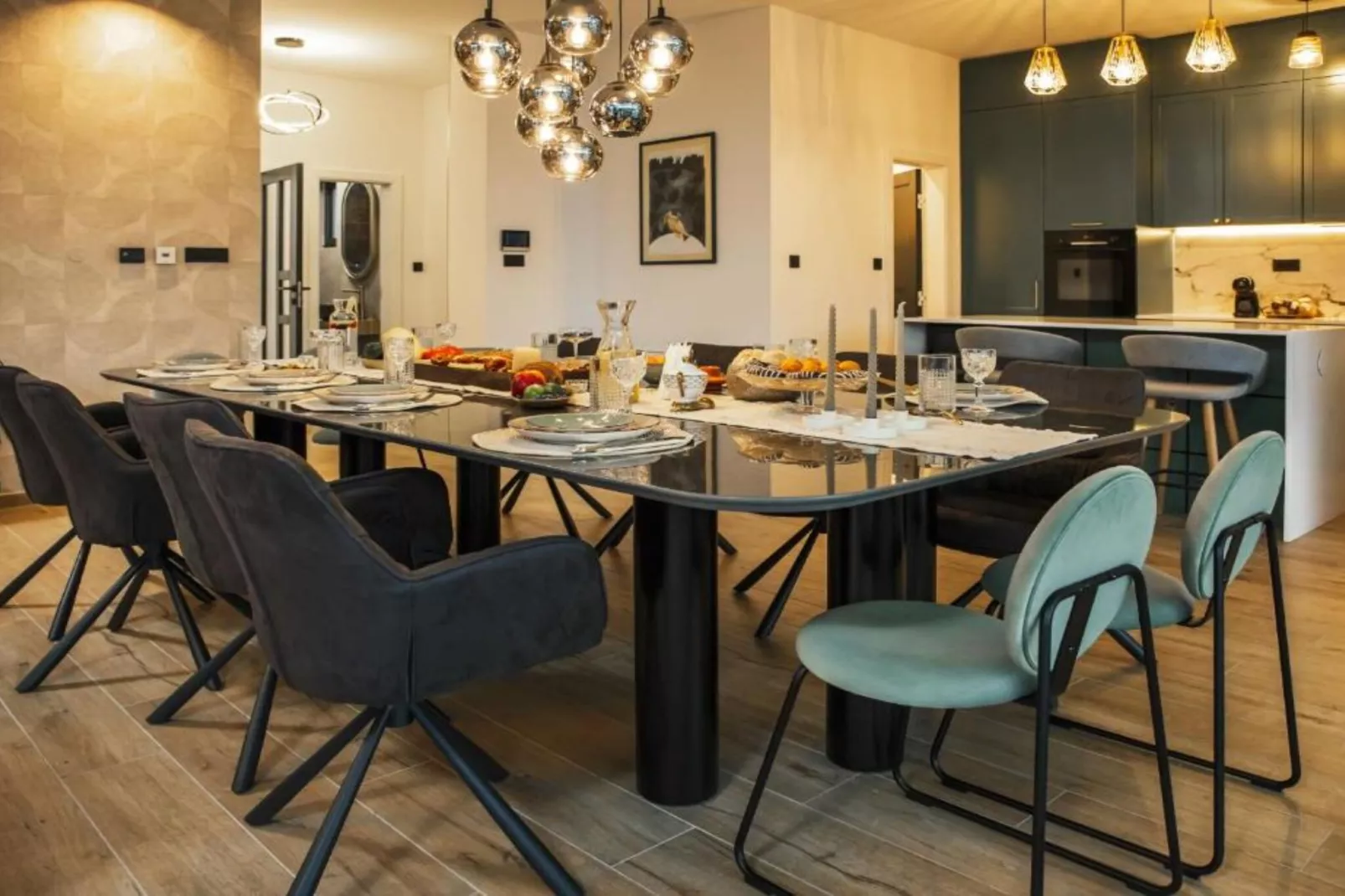 Luxury Villa Lara with Heated Pool, Hot-Tub and Sauna - Six Bedroom Villa with Pool-Eetkamer