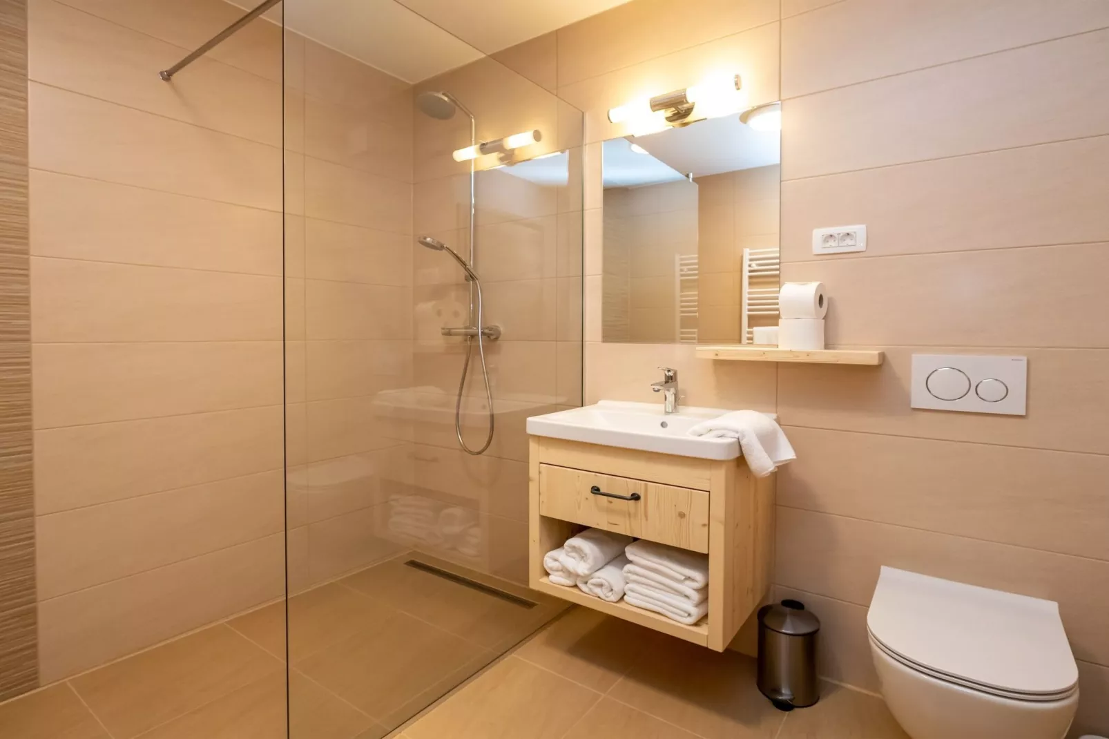 The Woodland Nook Apartments Bohinj - Two Bedroom Apartment with Balcony (owner A)-Badkamer