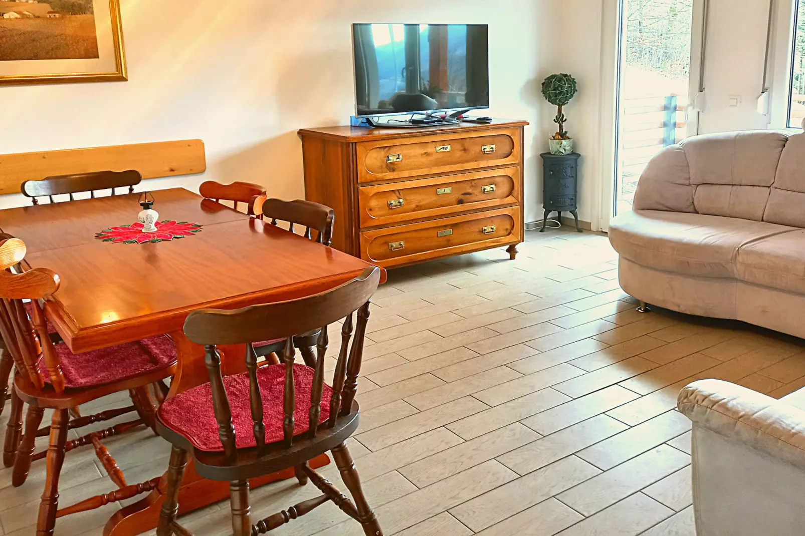 Holiday Home Slap with Sauna and BBQ - Two Bedroom Holiday Home-Eetkamer