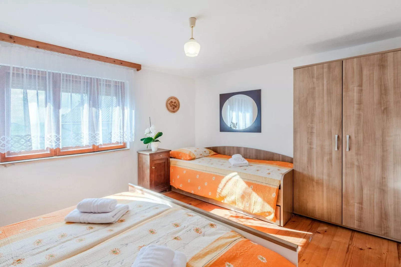 Nature Hideaway Holiday Homes with Sauna - Two Bedroom Holiday Home (owner Liza)-Slaapkamer