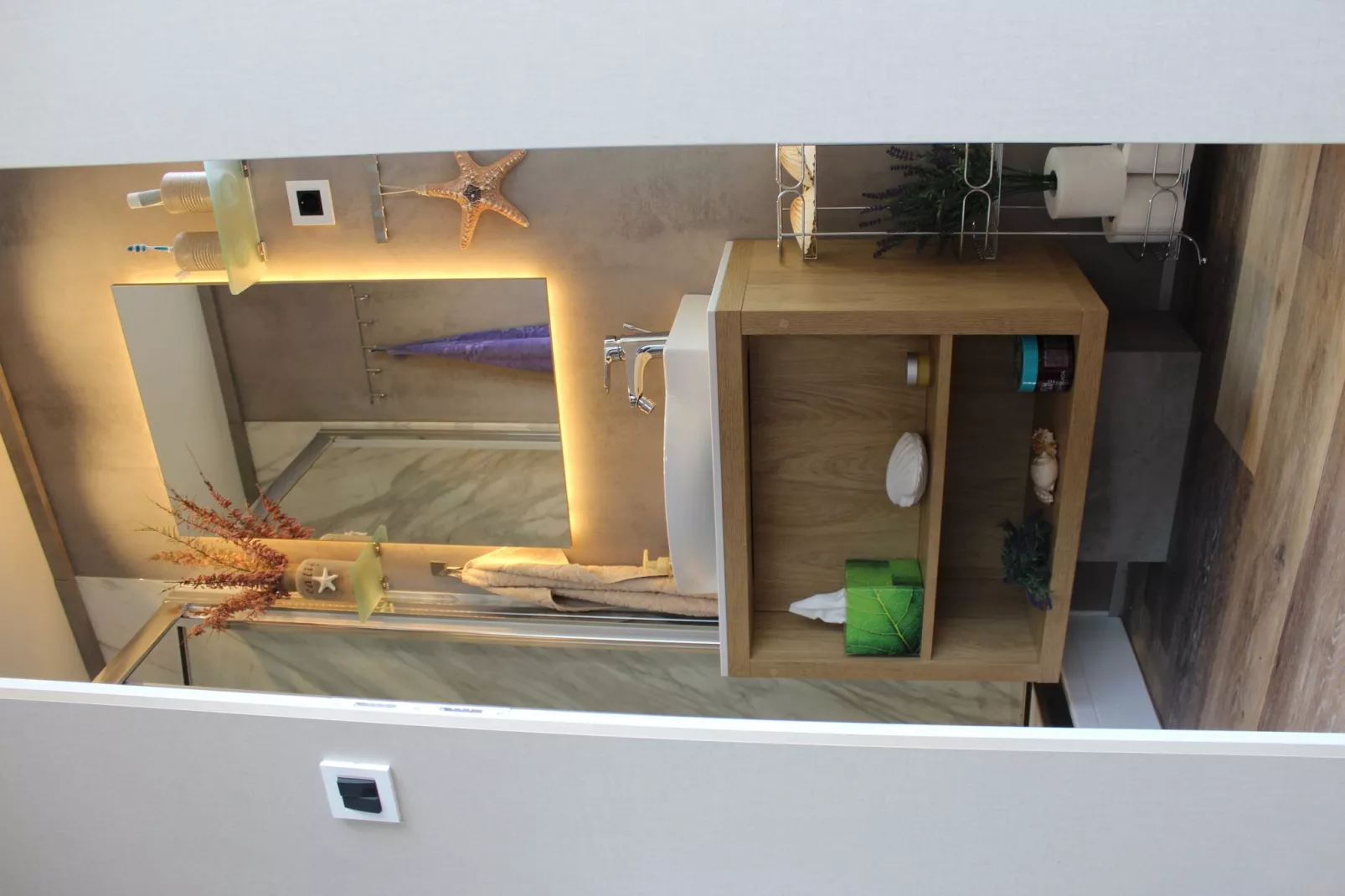 The Seaborn Residence - Two Bedroom Floating House-Badkamer