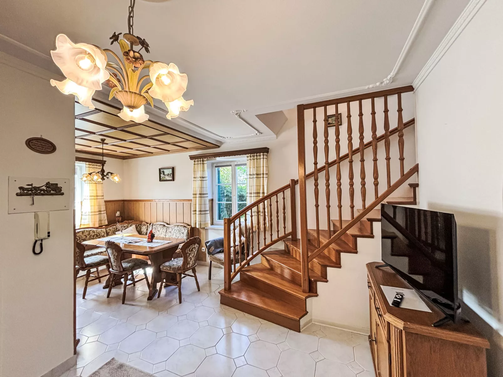 Großmutters Ferienhaus-Binnen