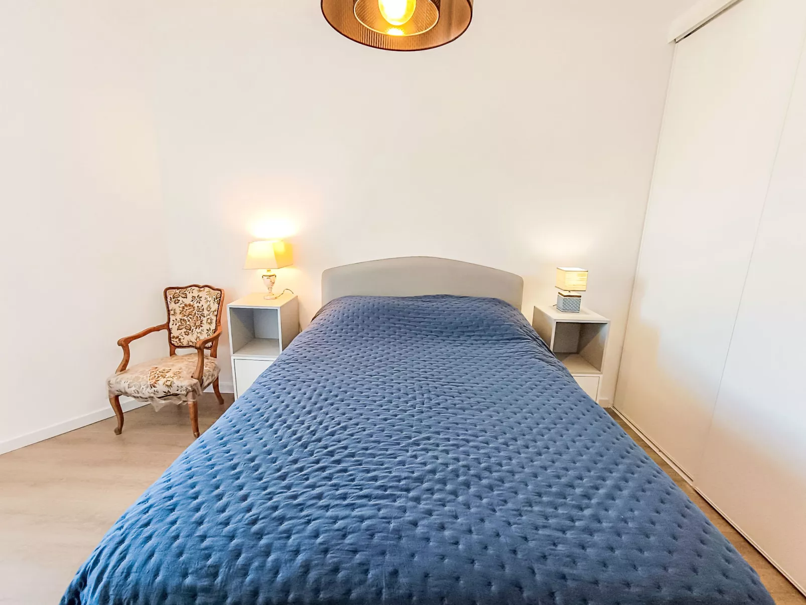 Le Victor Hugo-Binnen