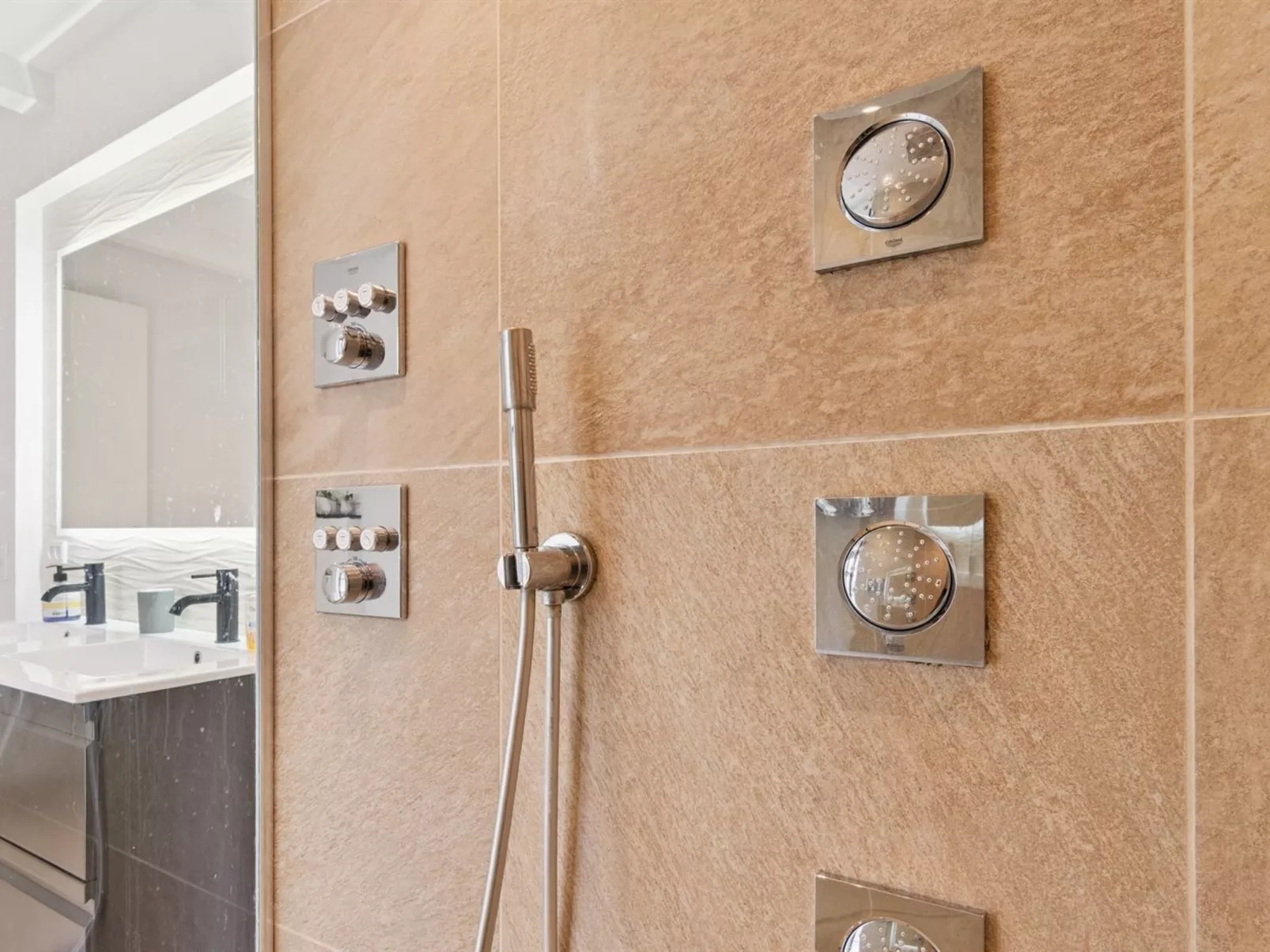 "Rusalina" - 20m from the sea-Binnen