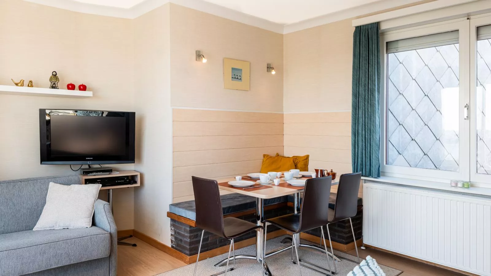 Apollo Sixième-Eetkamer