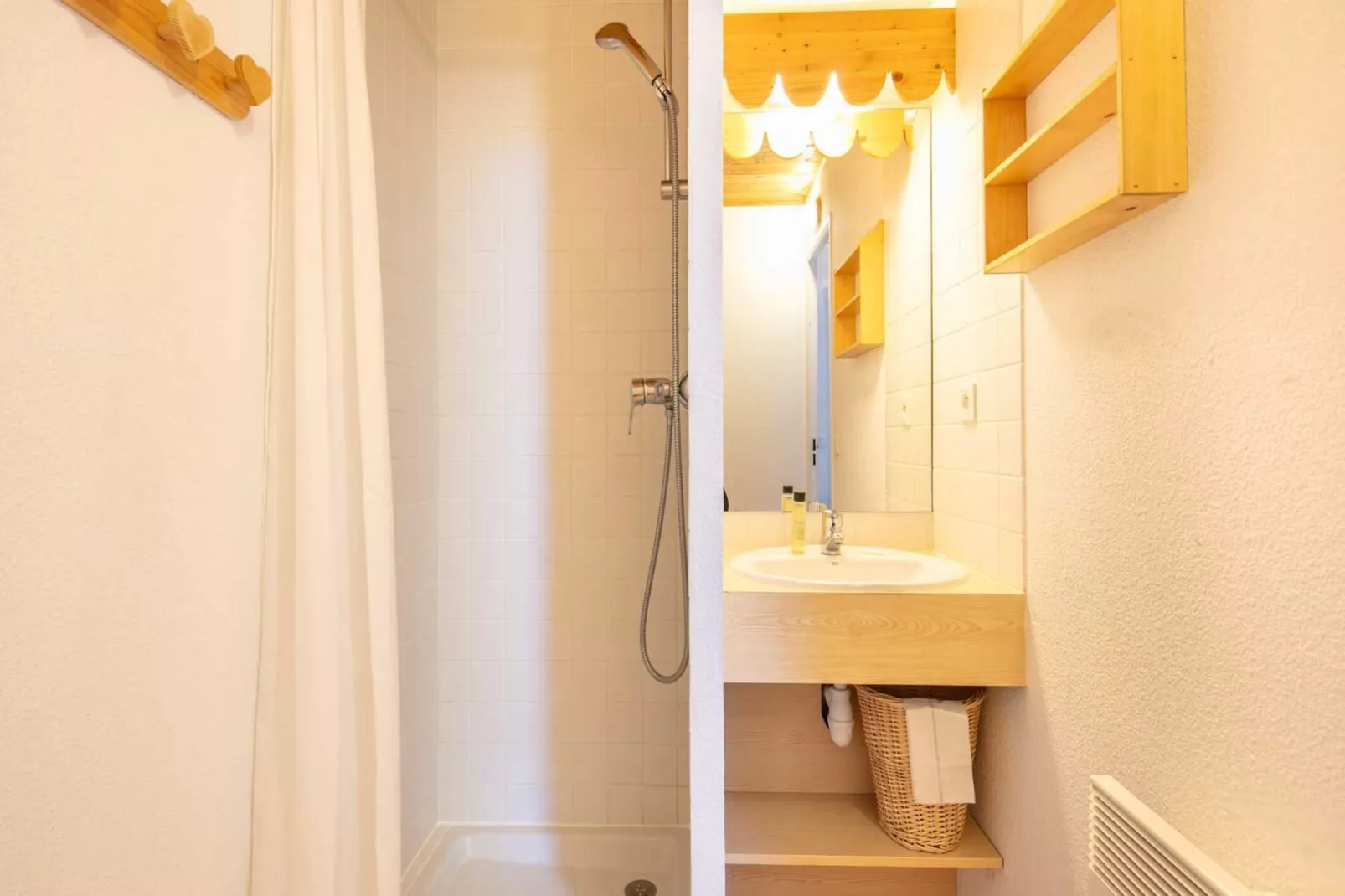 Vega N°703 - 2P7 Duplex-Badkamer