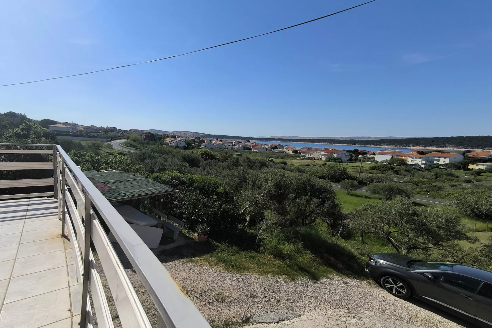 Serene Barbat Escape with Just Minutes from the Beach - One Bedroom Apartment with Balcony 3-Buitenlucht