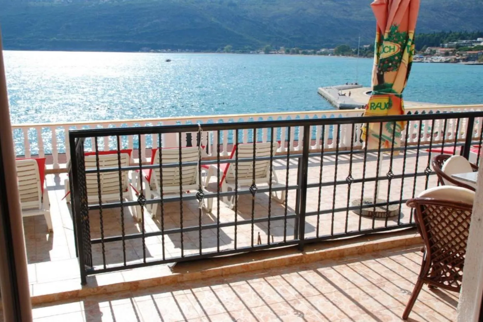Stunning Beachfront Stay in Herceg Novi -  One Bedroom Apartment B-Terrasbalkon