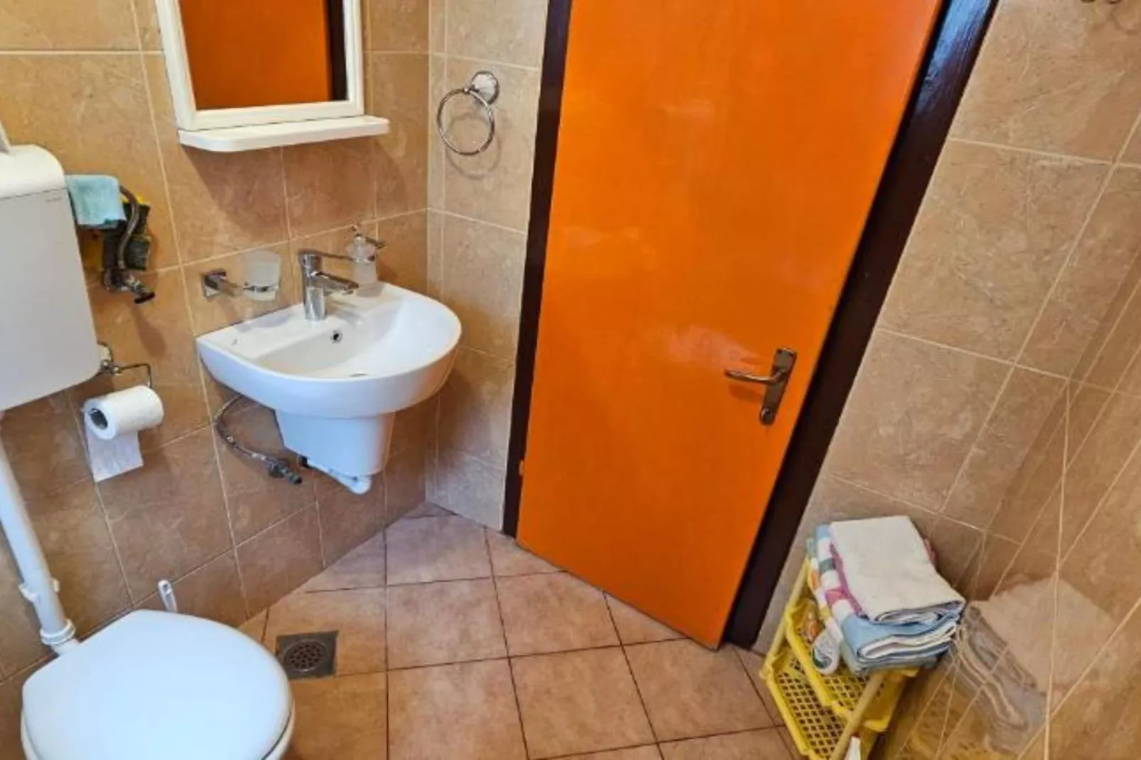 Tivat Bliss Apartments Close to Beach - Two Bedroom Apartment-Badkamer