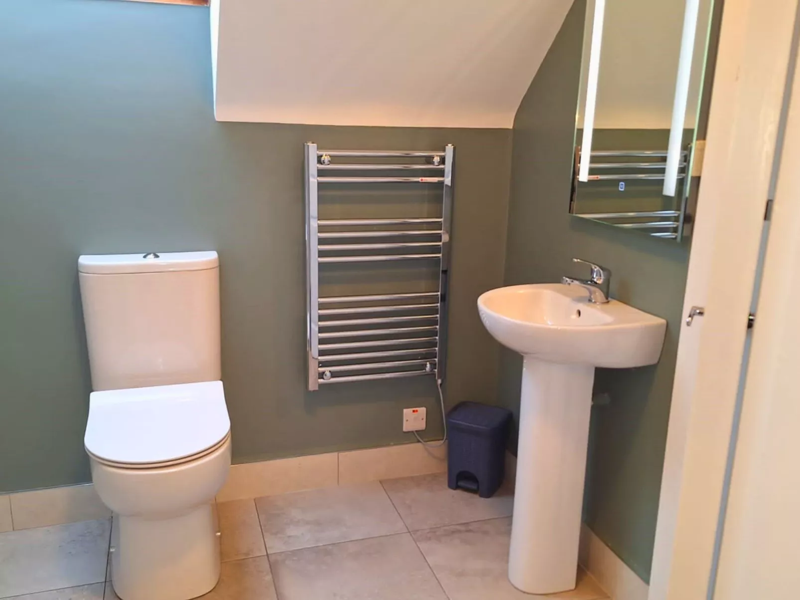 Dingle HC(TR4) No 9 - B-Binnen