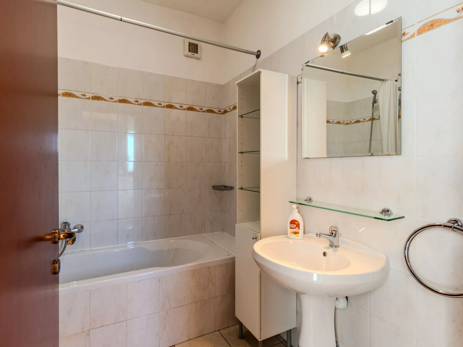 Villaggio Lago di Como-Binnen